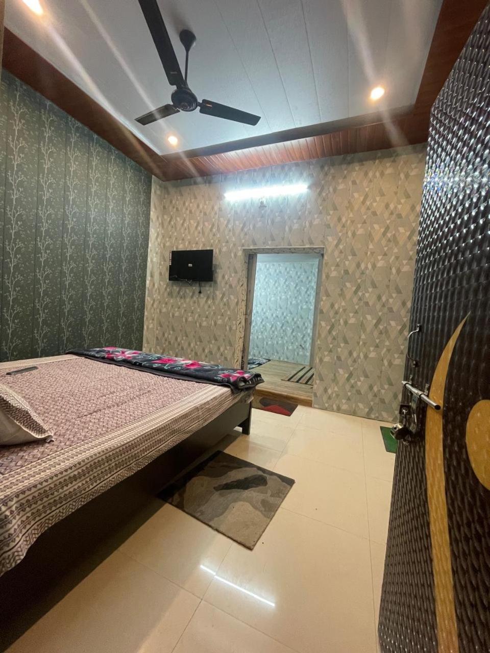 Swastik Home Stay Ravindpuri Varanasi Exterior photo